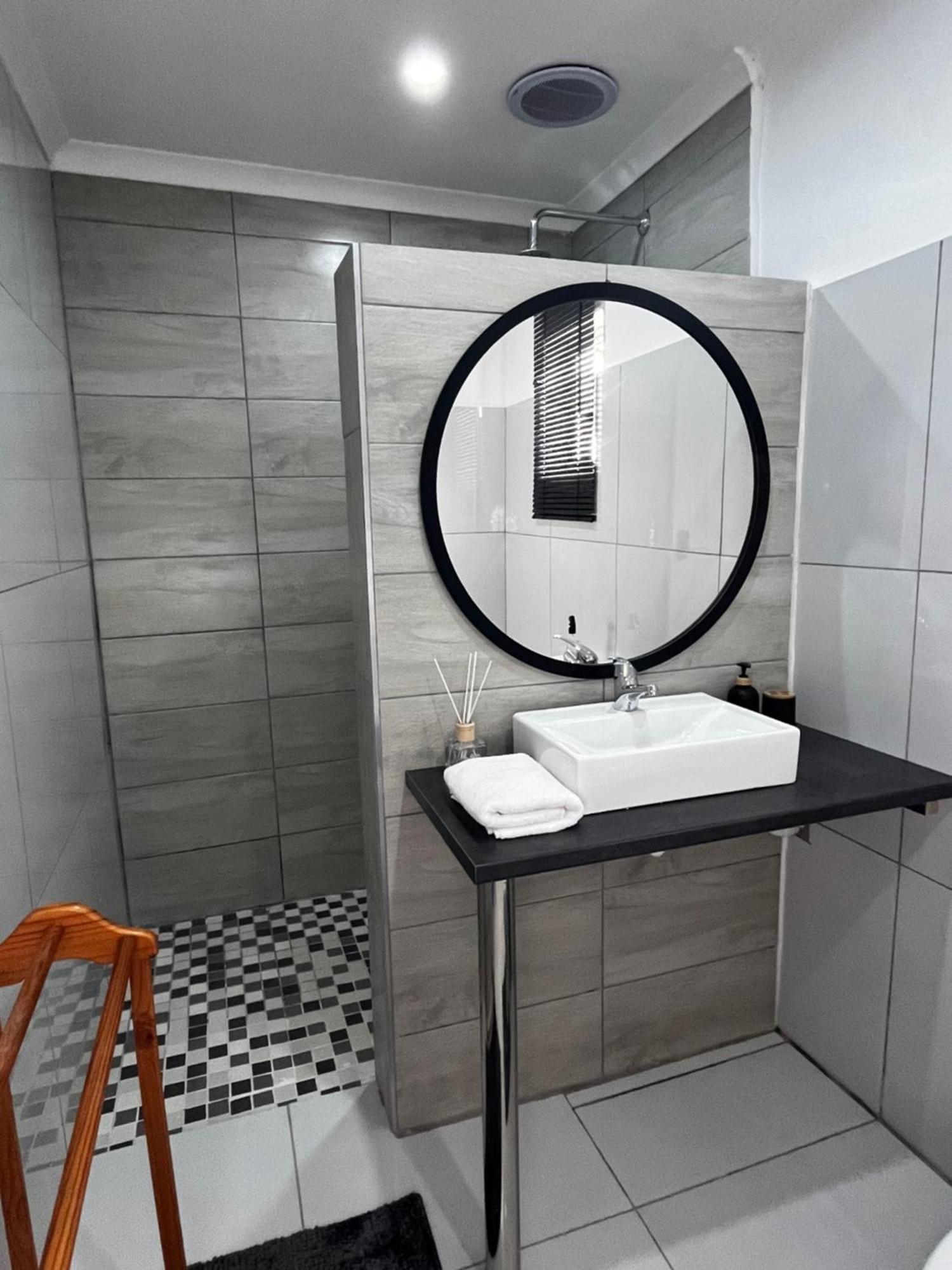 Cradock Guest House & Self Catering Экстерьер фото