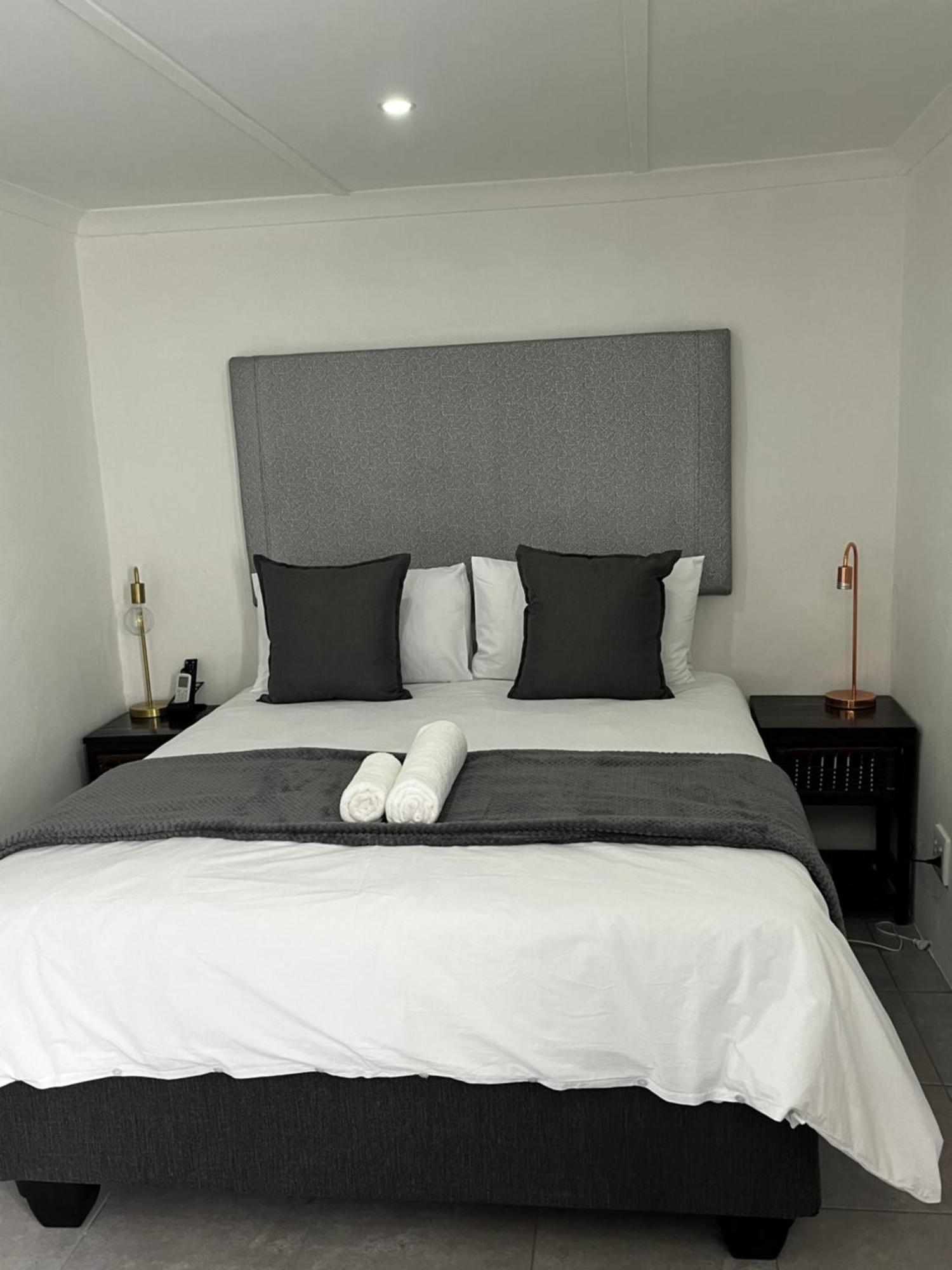 Cradock Guest House & Self Catering Экстерьер фото